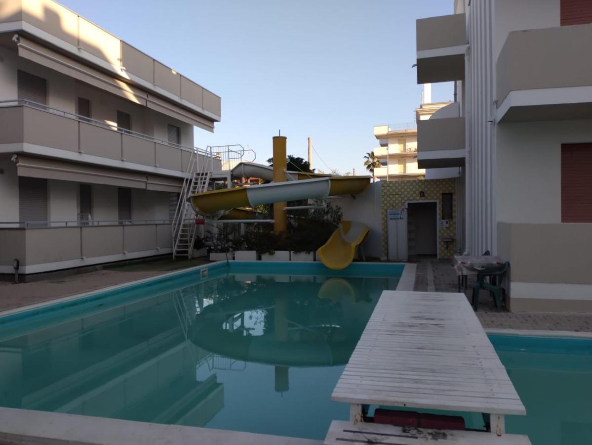 Claudia Residence Alba Adriatica Εξωτερικό φωτογραφία