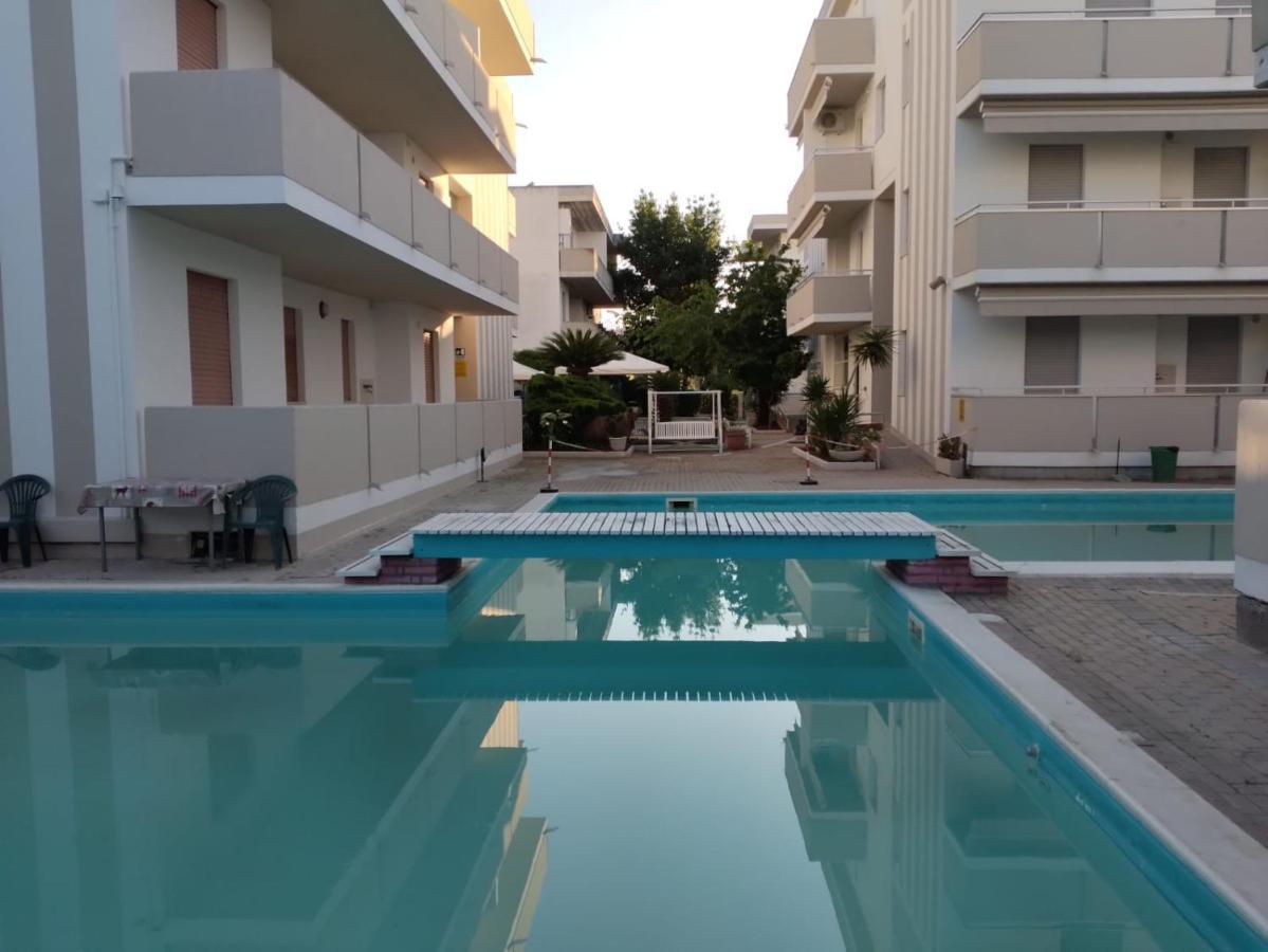 Claudia Residence Alba Adriatica Εξωτερικό φωτογραφία